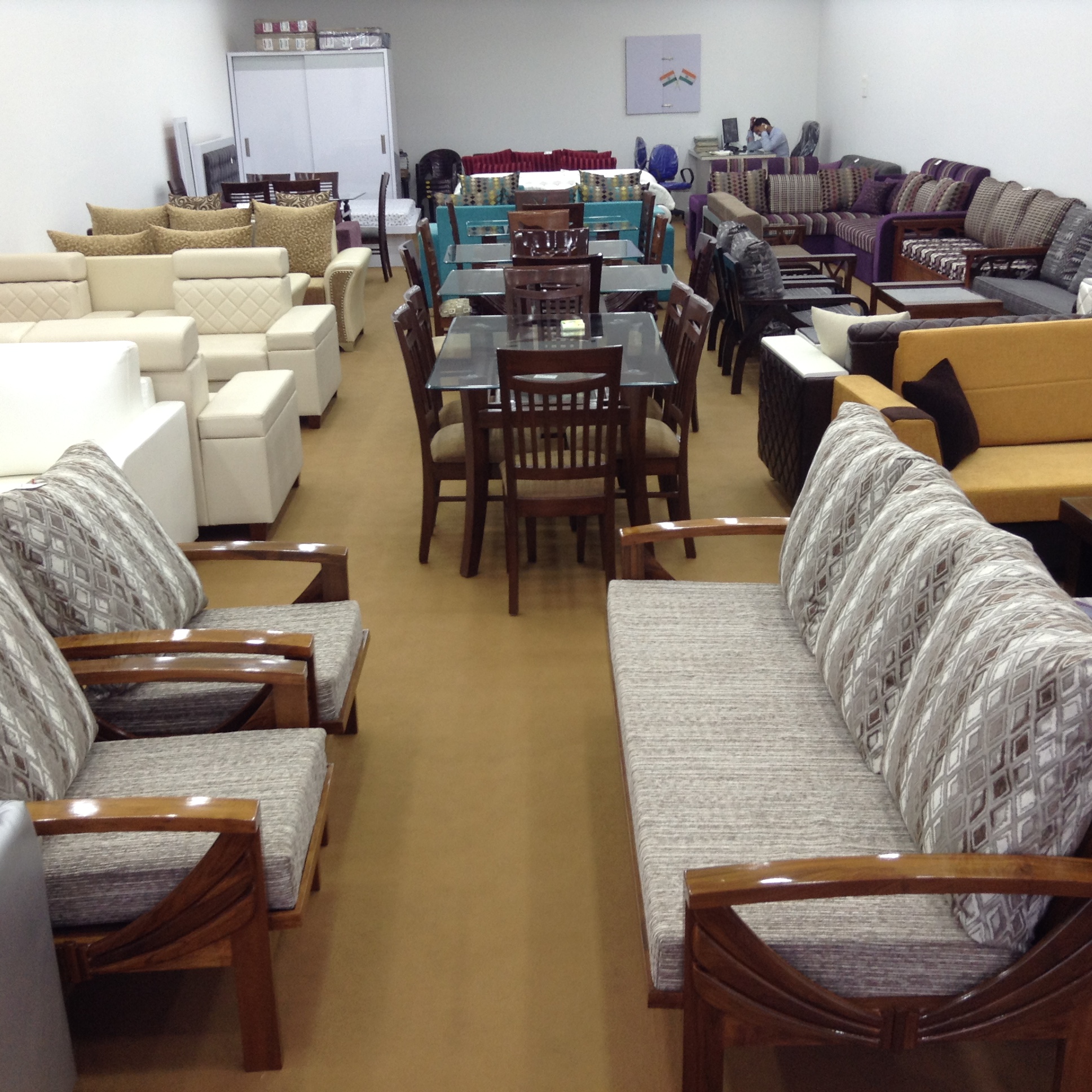 Padalunkal Furniture World -...